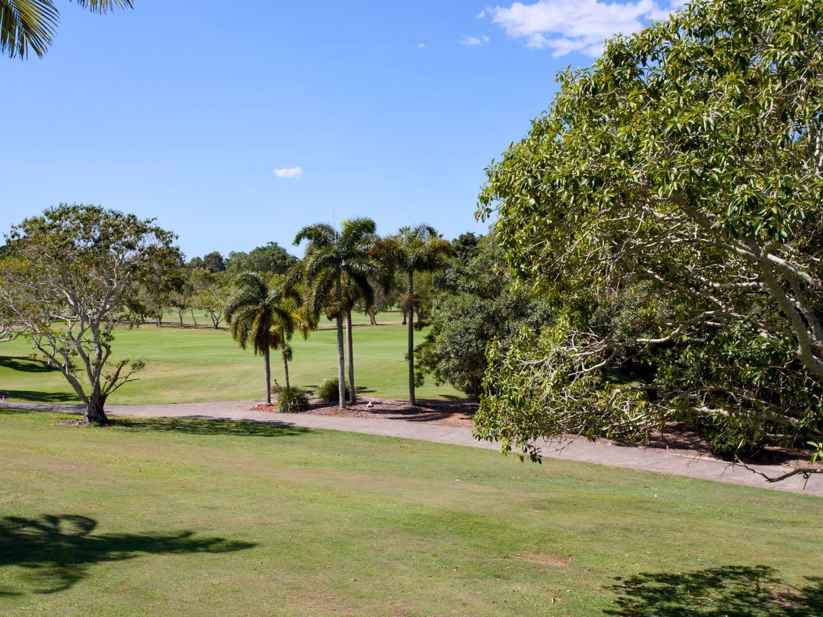 Sale Property - Sanctuary Cove, Qld 4212
