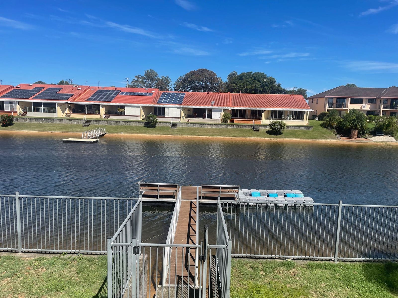 Private Rental in Mermaid Waters, Qld 4218