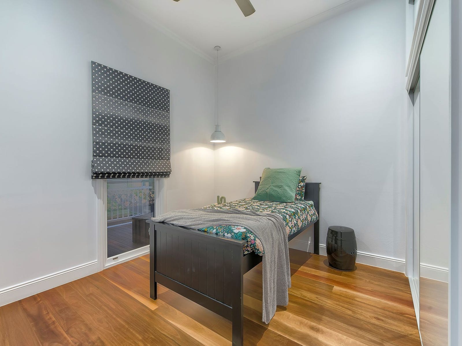 Private Rental in Red Hill, Qld 4059