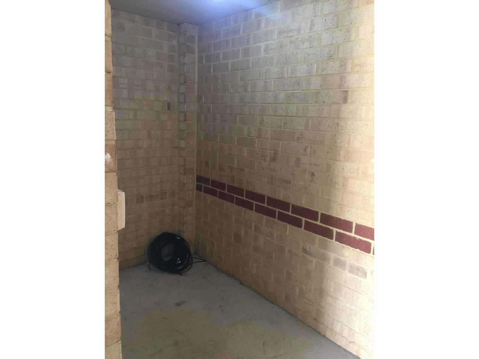 Private Rental in Cloverdale, WA 6105
