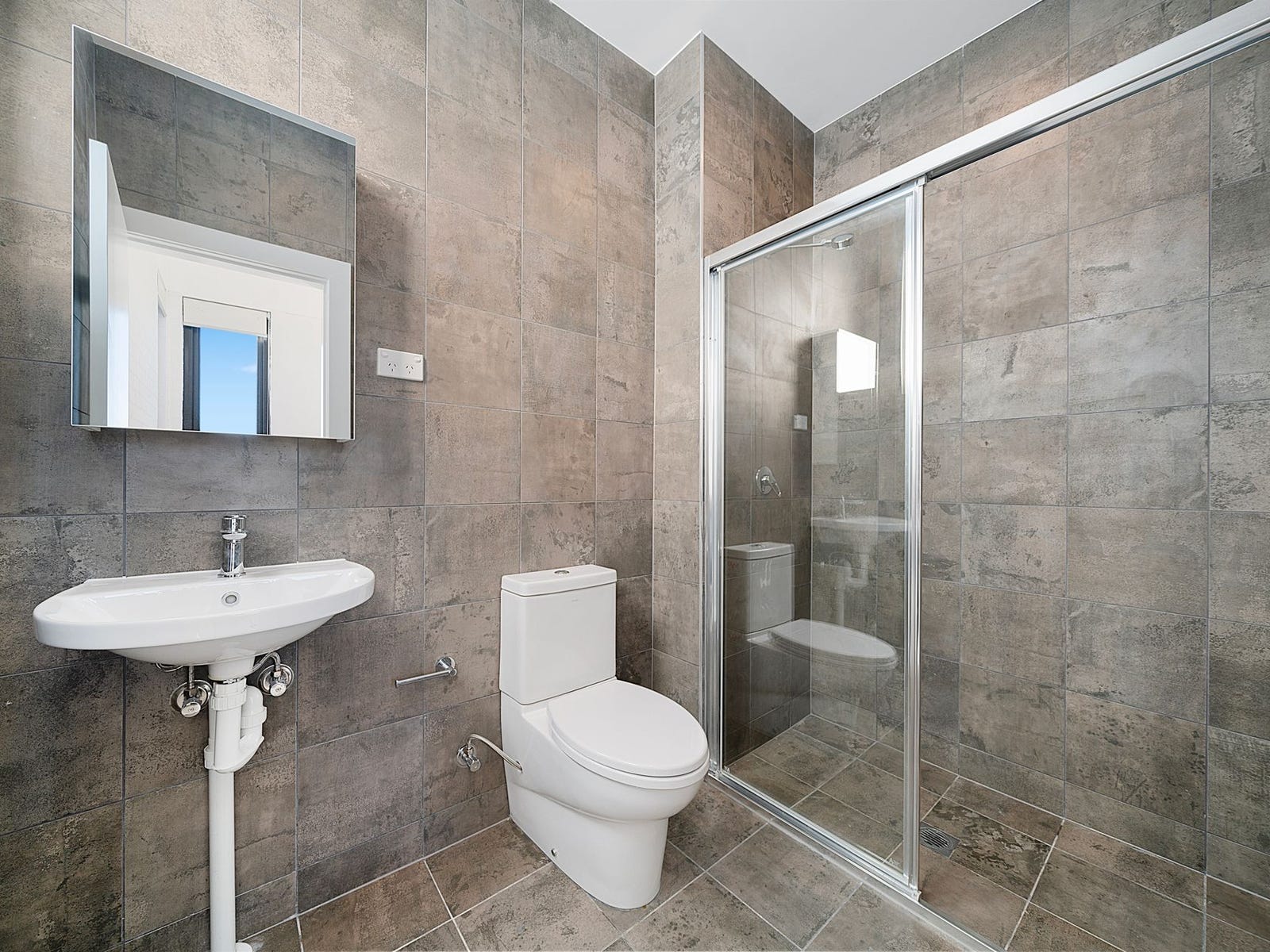 Private Rental in South Granville, NSW 2142