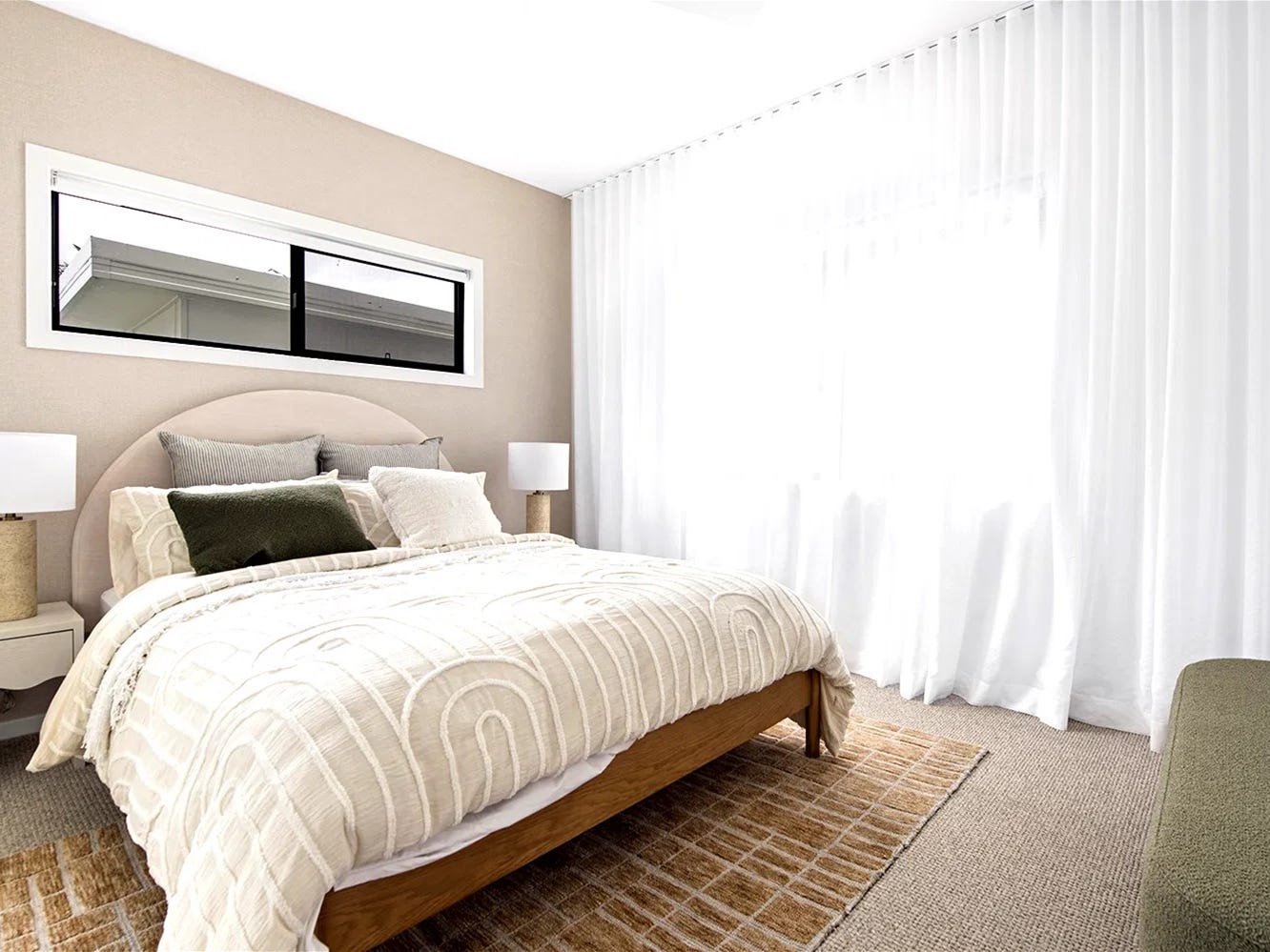 Private Rental in Mermaid Waters, Qld 4218
