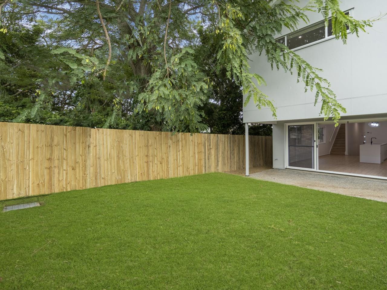Private Rental in Holland Park, Qld 4121