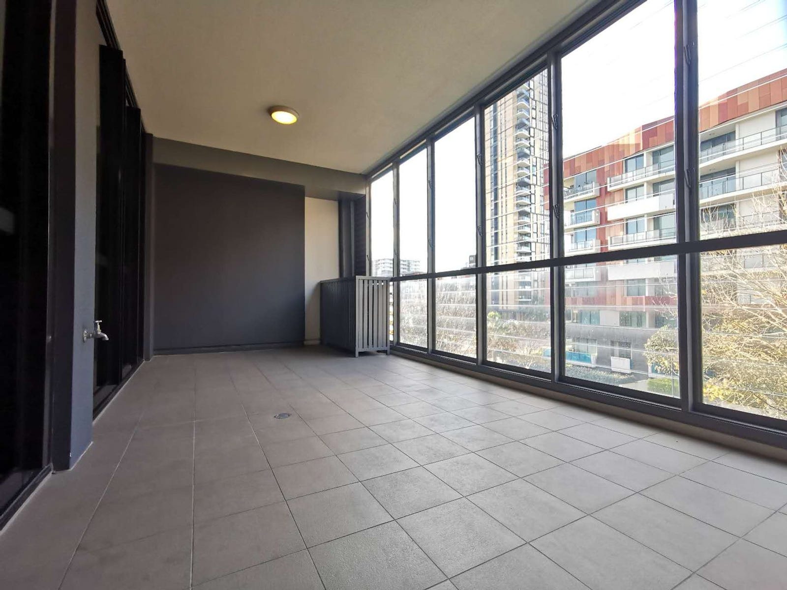 Private Rental in Wentworth Point, NSW 2127