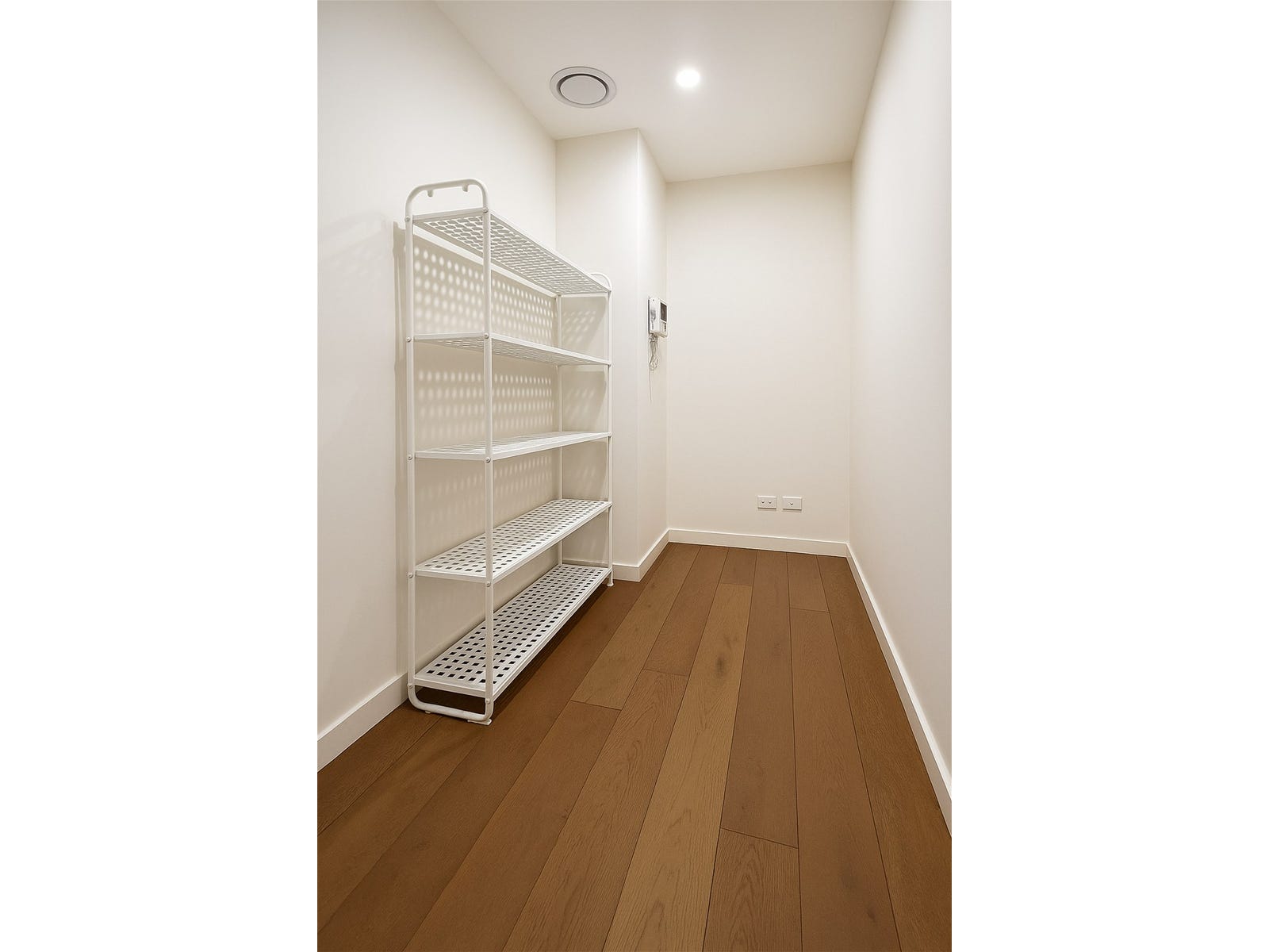 Private Rental in Waterloo, NSW 2017