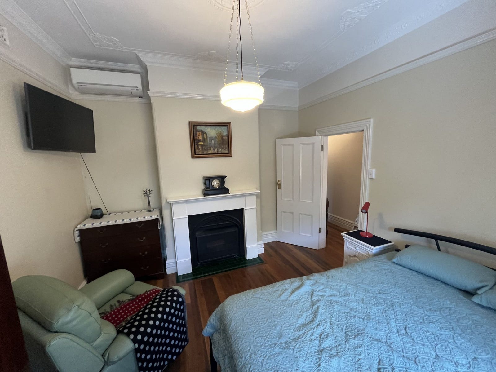 Property for Rent: Crows Nest, NSW 2065