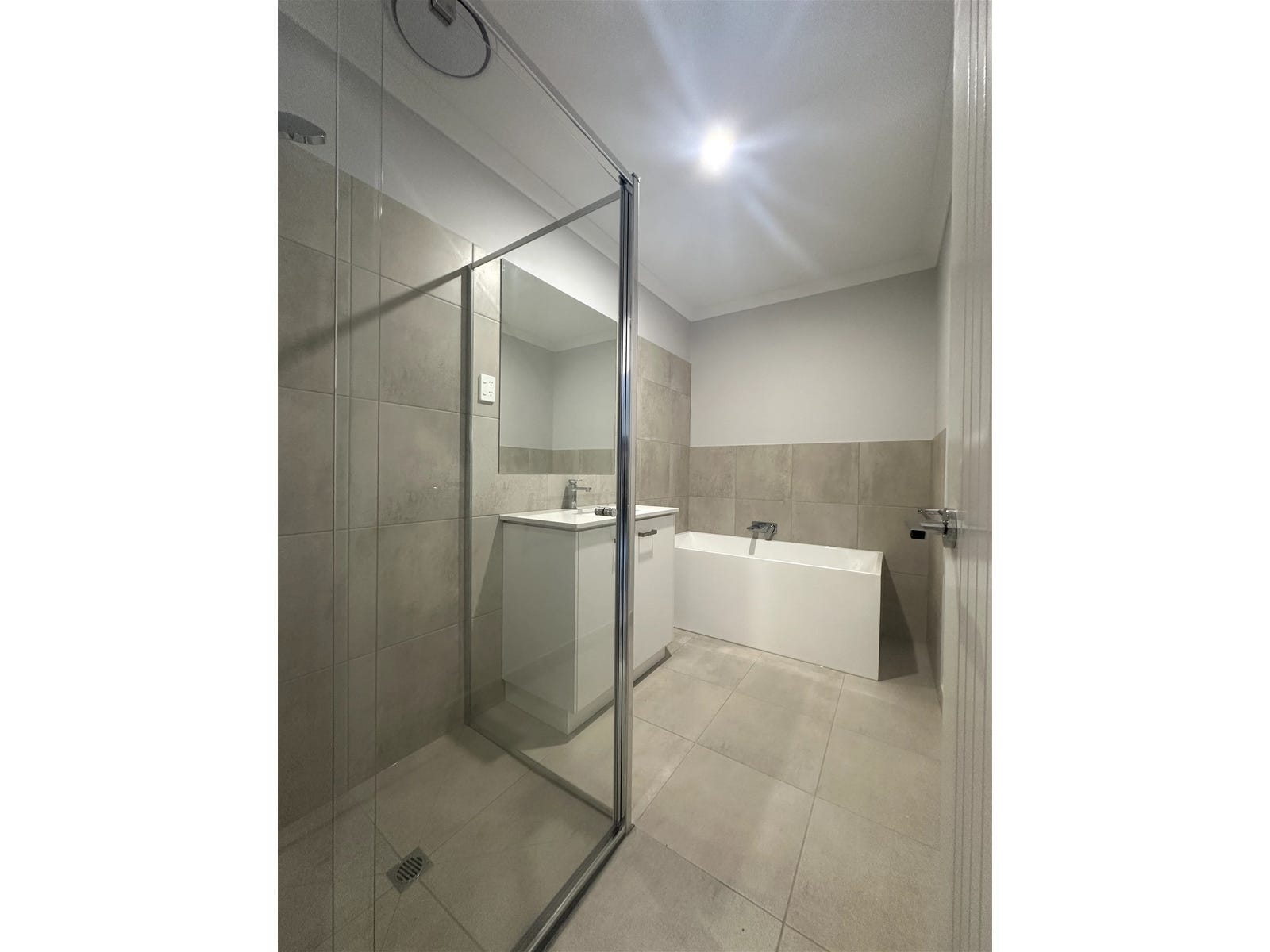 Private Rental in Clyde, Vic 3978