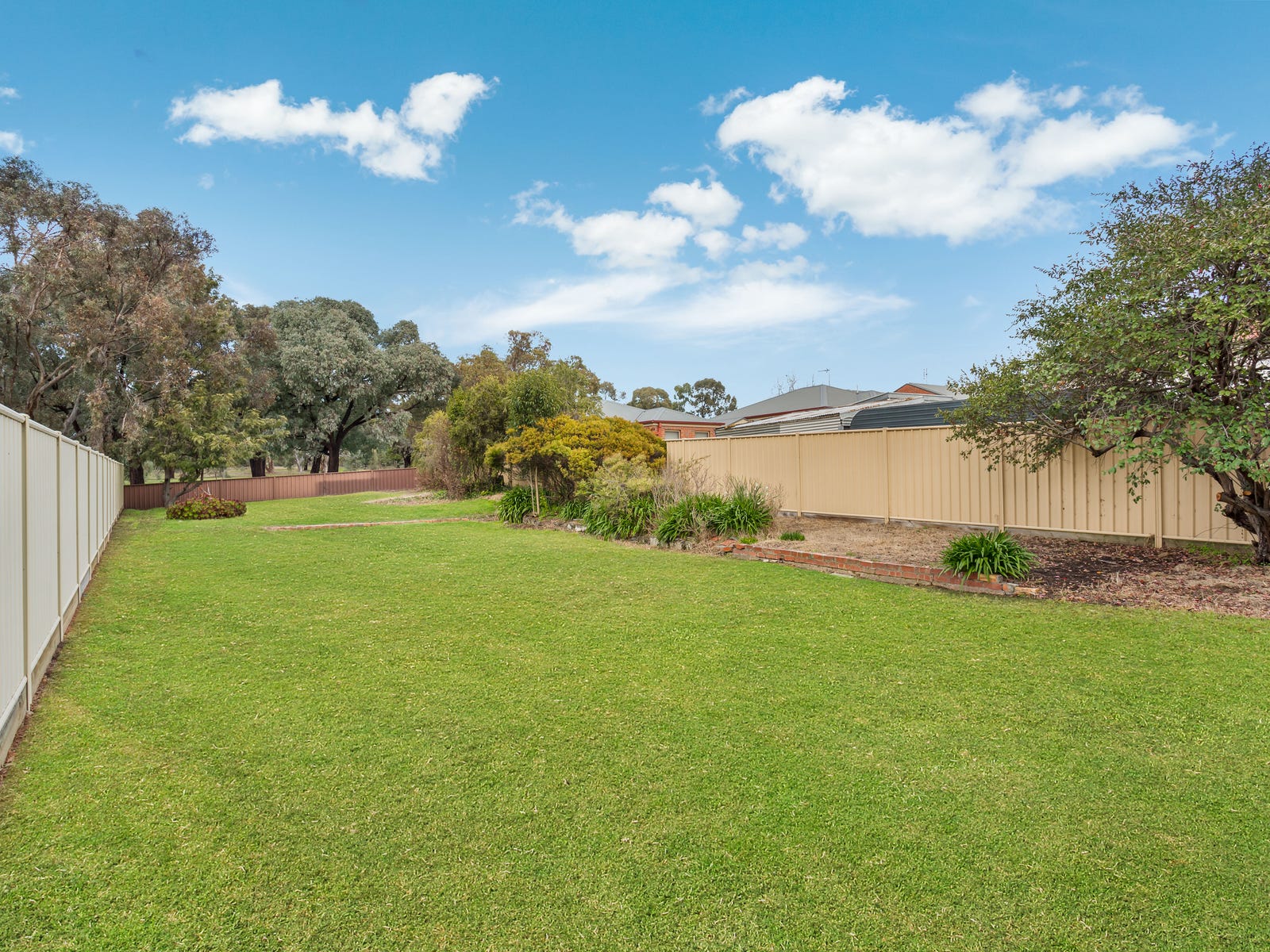 Property for sale - Quarry Hill, Vic 3550