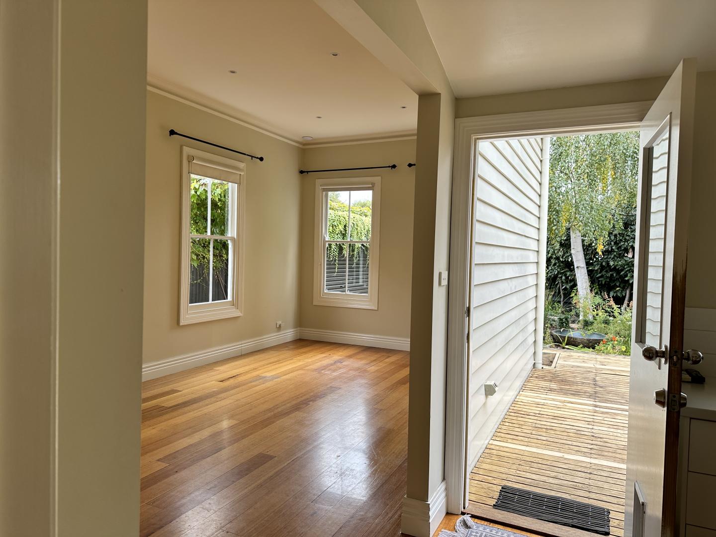 Private Rental in Black Hill, Vic 3350