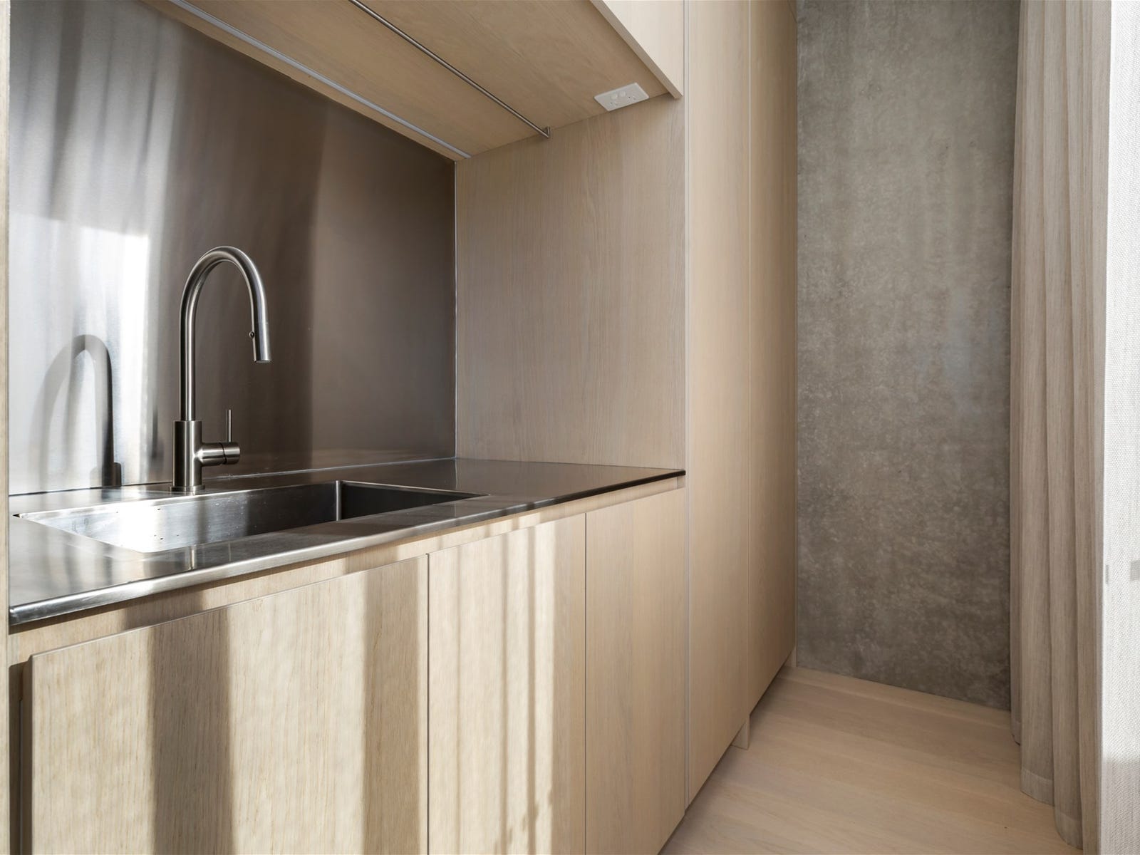 Private Rental in Cremorne, Vic 3121