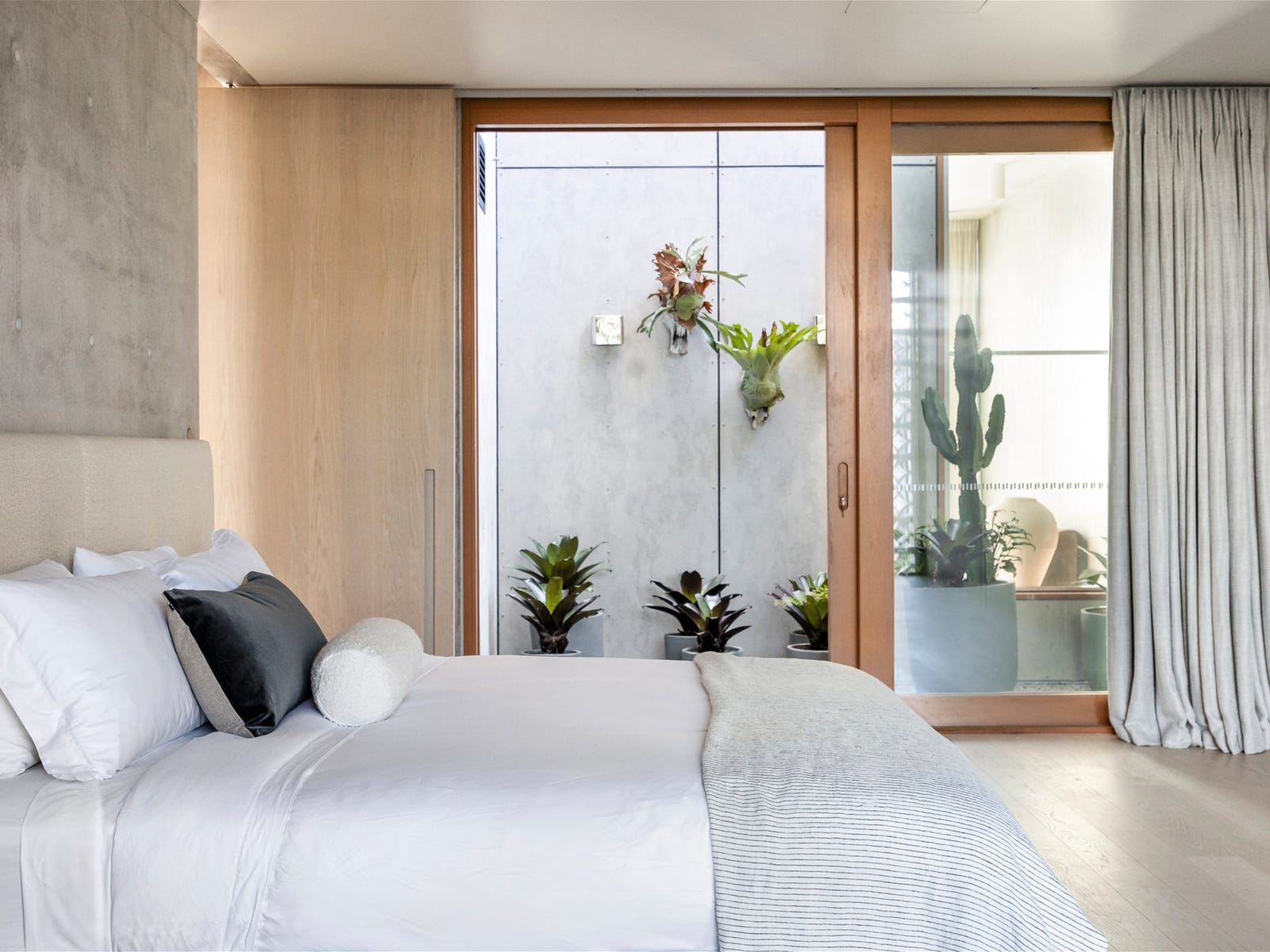 Private Rental in Cremorne, Vic 3121