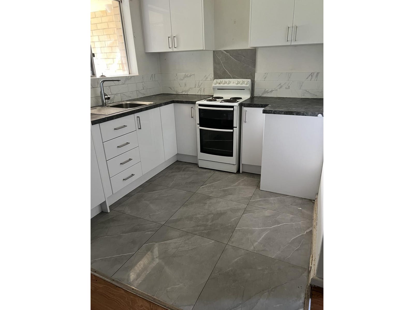 Private Rental in Maddington, WA 6109