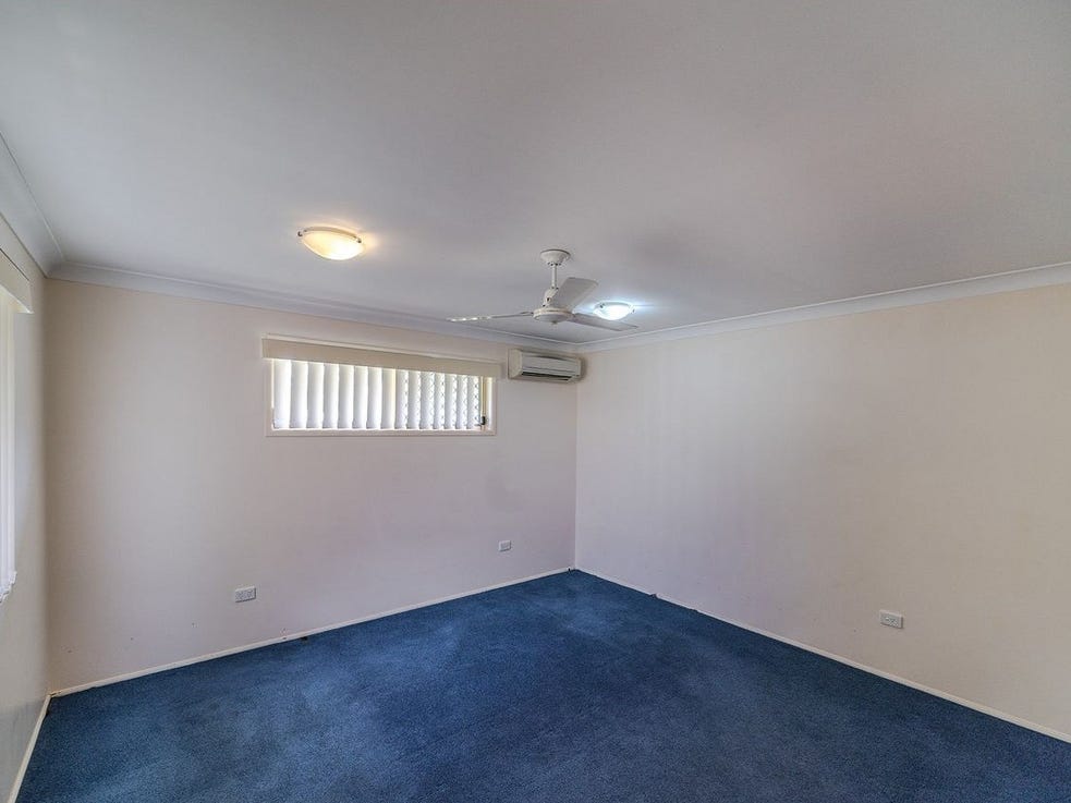 Private Rental in Norman Gardens, Qld 4701