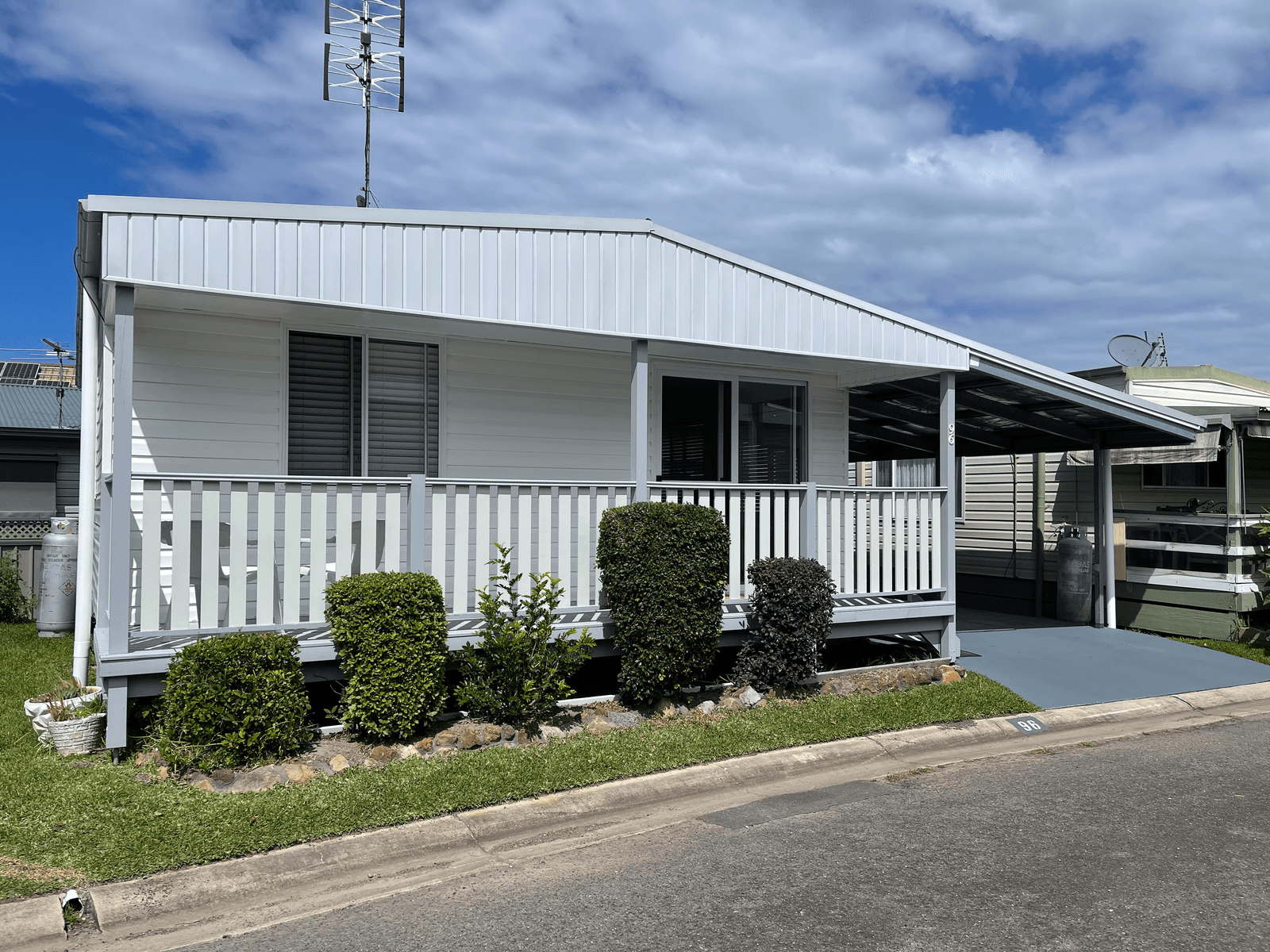 For Sale By Owner Lake Munmorah, NSW 2259