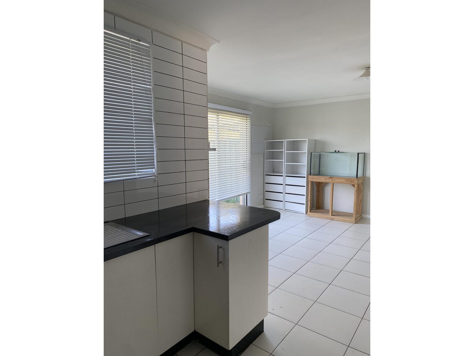 Private Rental in Rosemeadow, NSW 2560