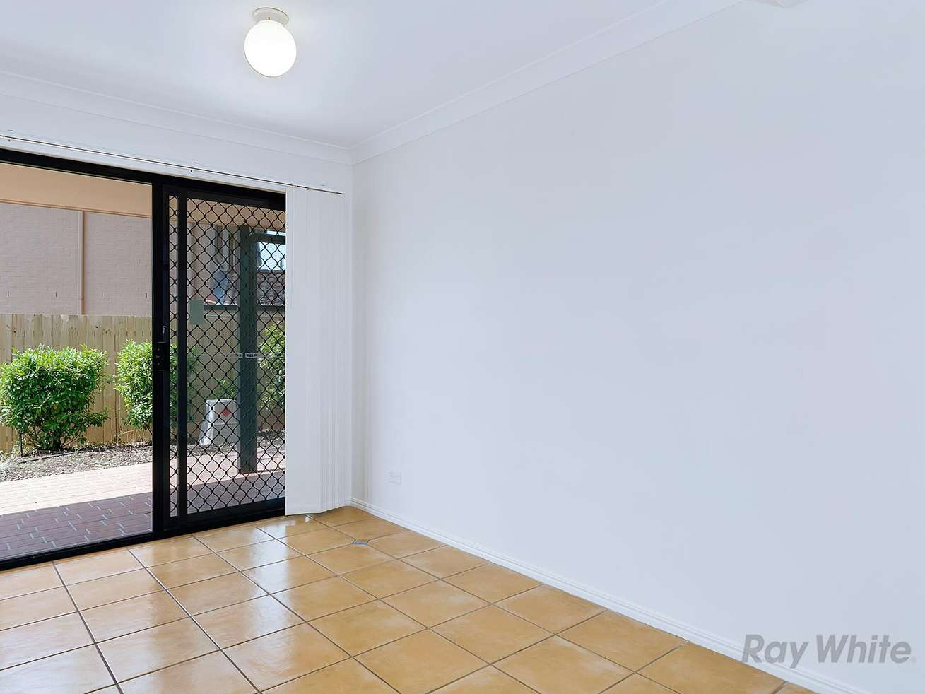 Private Rental in Kuraby, Qld 4112