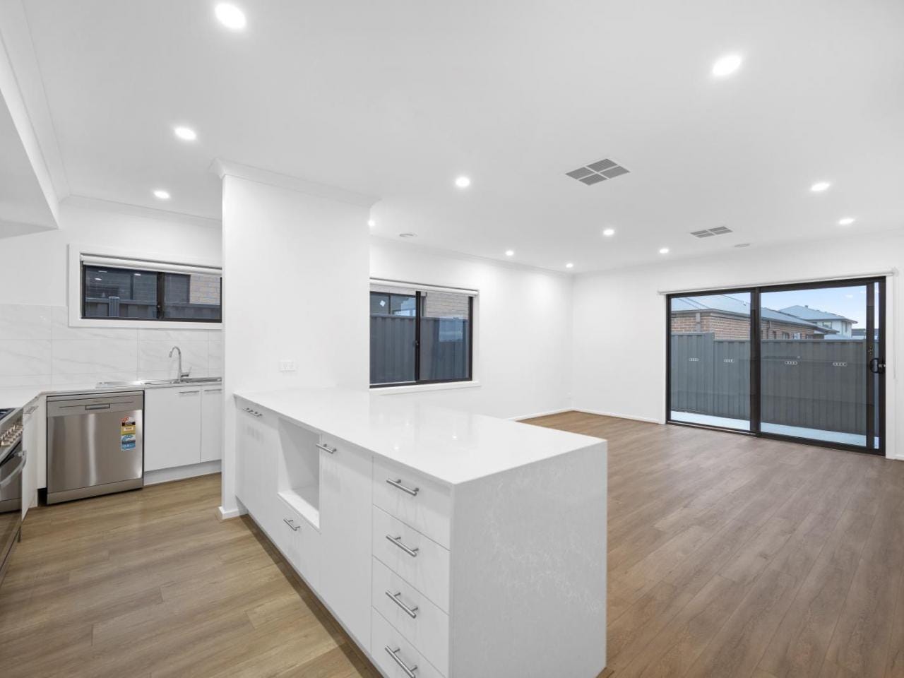 Property for Rent: Kalkallo, Vic 3064