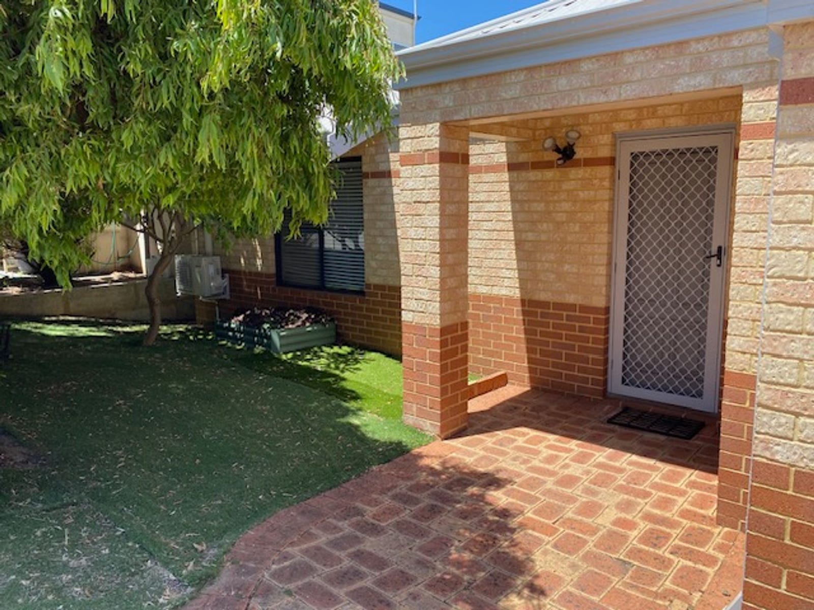 Private Rental in Doubleview, WA 6018