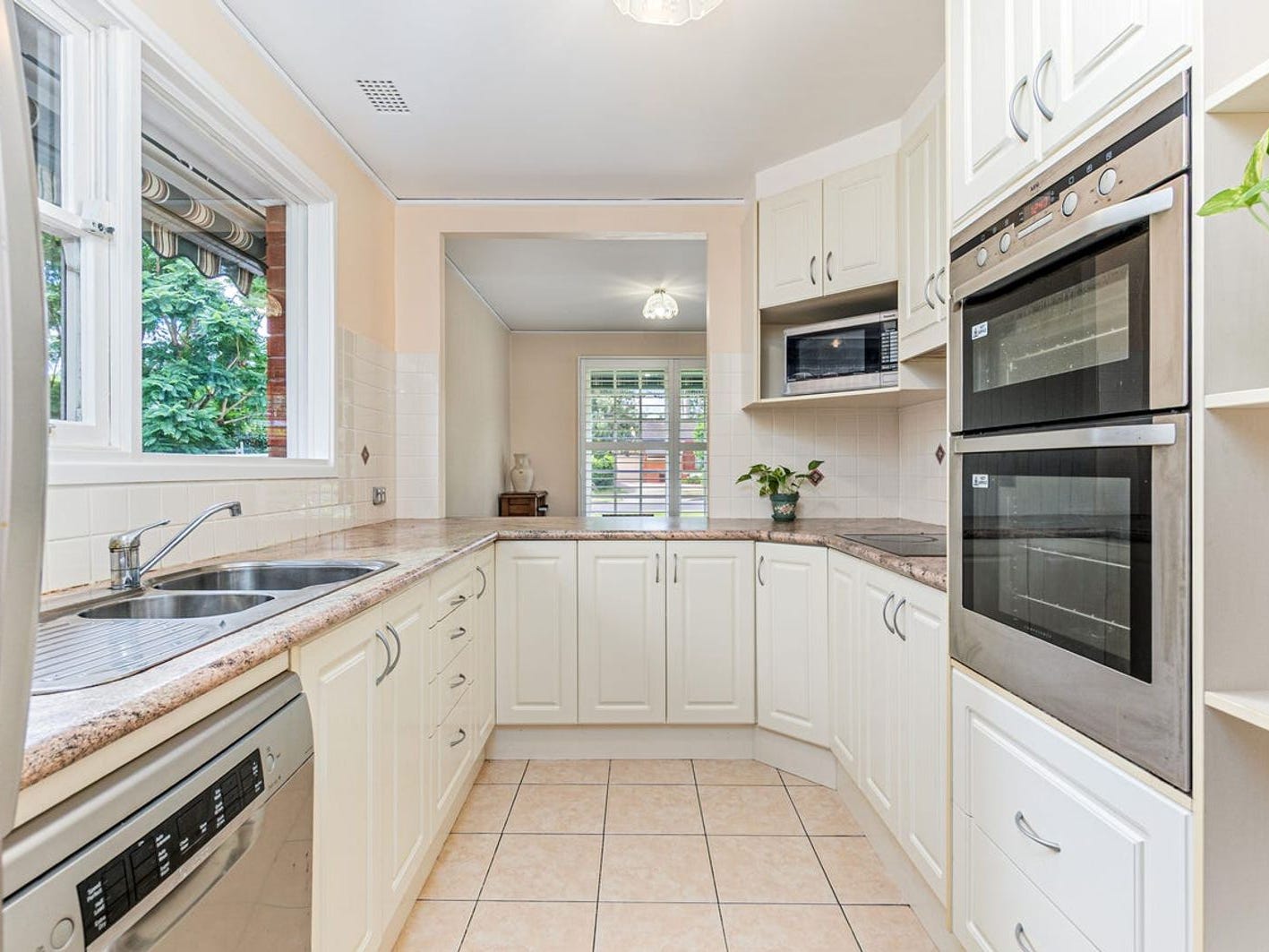 Private Property - Baulkham Hills, NSW 2153