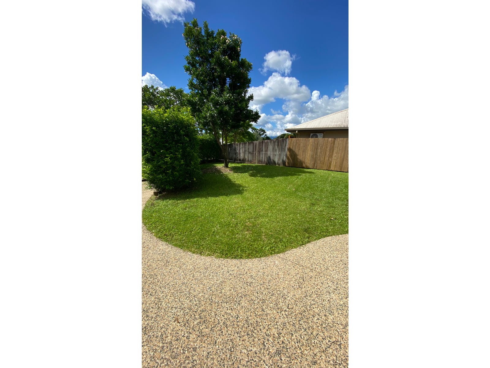 Private Rental in Bentley Park, Qld 4869