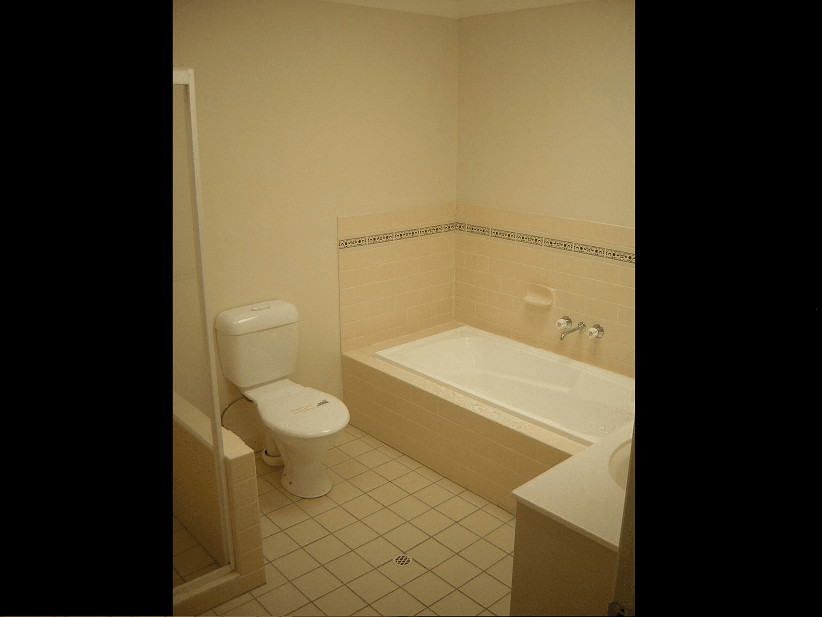 Property for Rent: Newmarket, Qld 4051