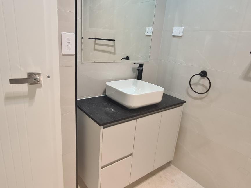 Private Rental in Pendle Hill, NSW 2145