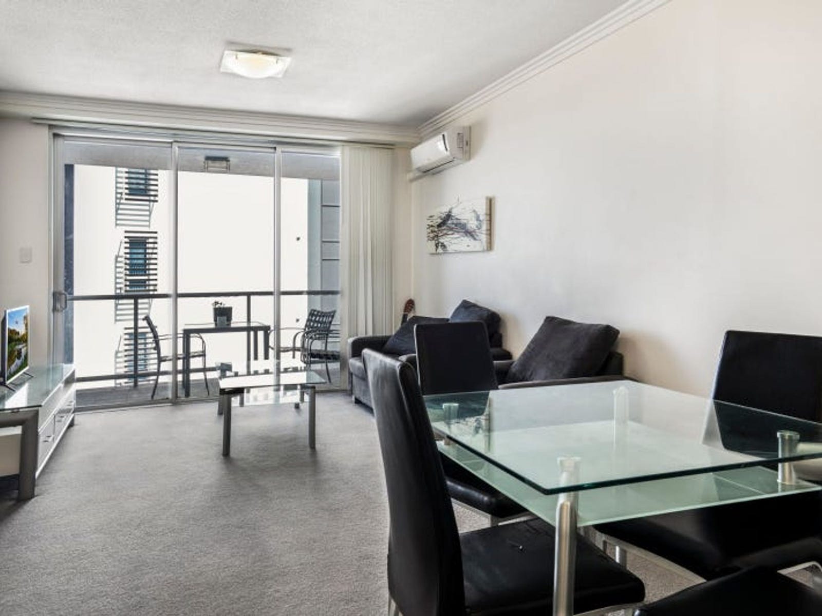 Private Property - Varsity Lakes, Qld 4227