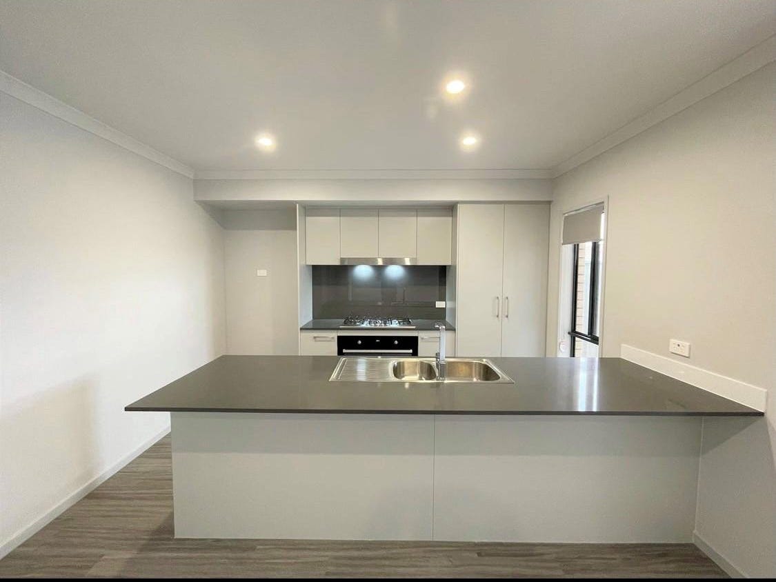 Property for Rent: Truganina, Vic 3029