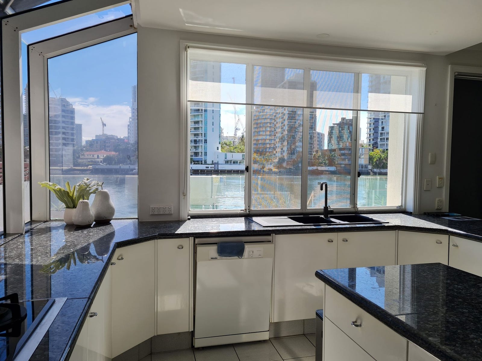 Private Rental in Surfers Paradise, Qld 4217