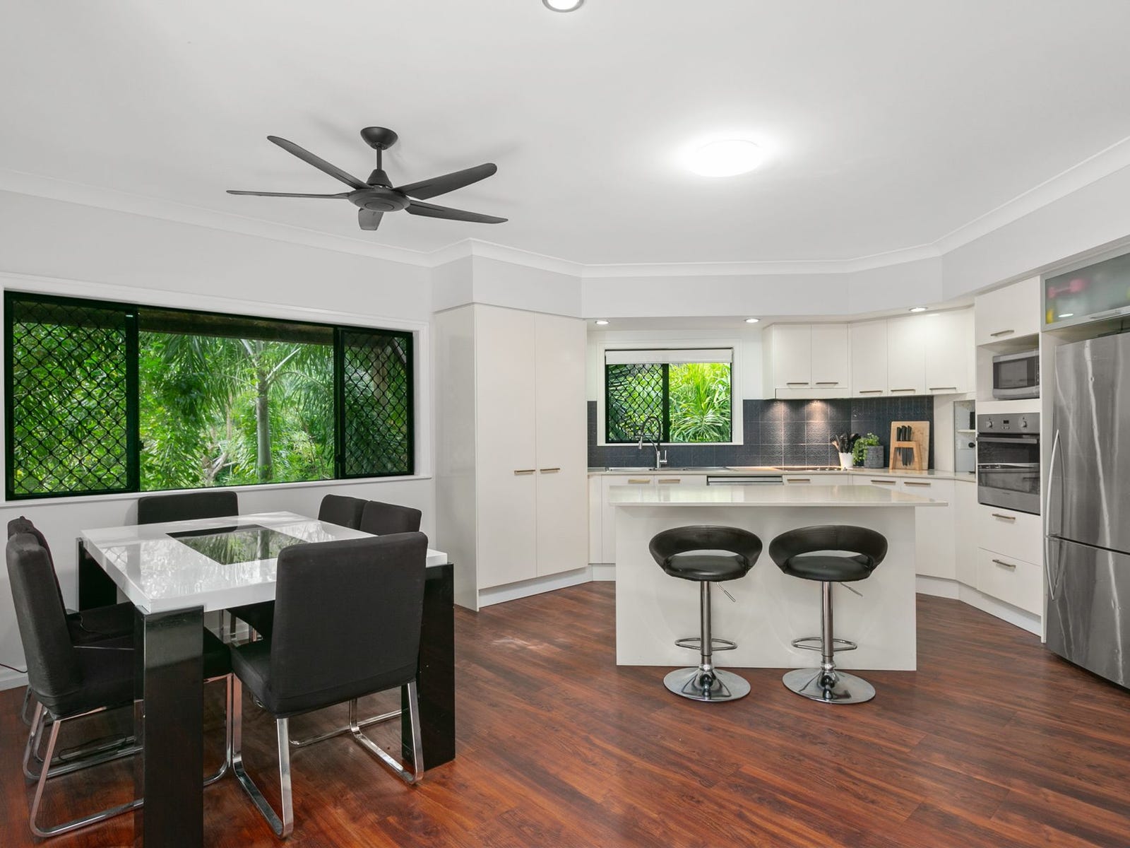 Private Rental in Yorkeys Knob, Qld 4878