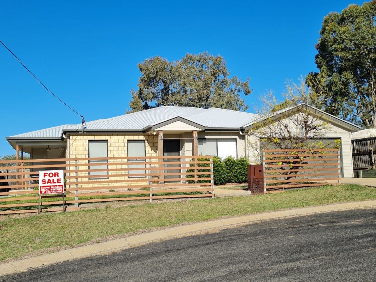 For Sale By Owner Wandoan, Qld 4419