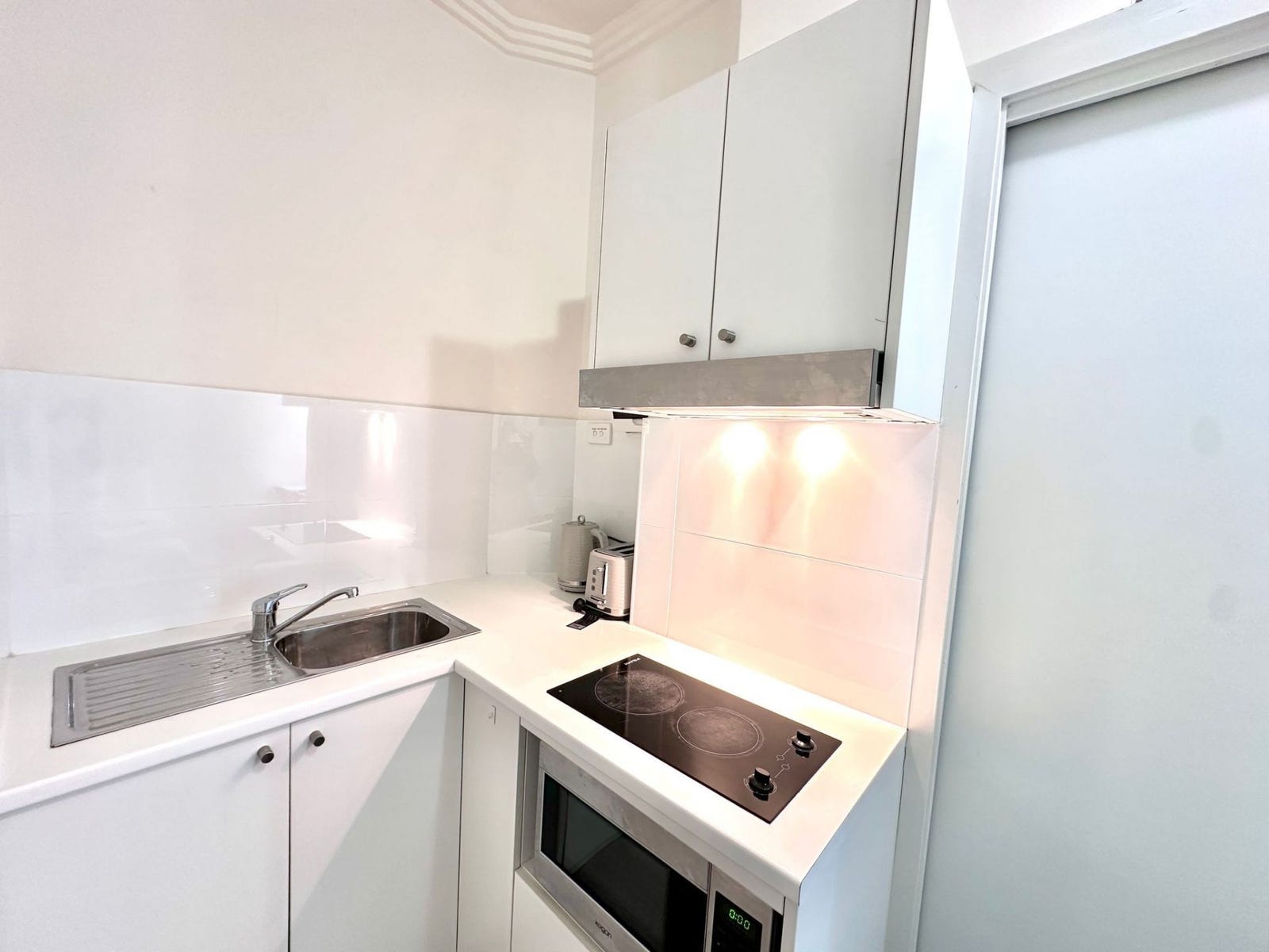 Private Rental in Potts Point, NSW 2011