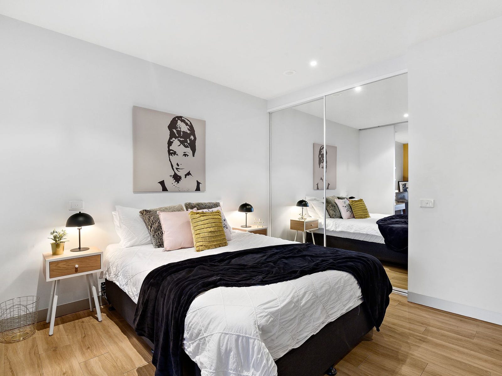 Property for Rent: Melbourne, Vic 3000