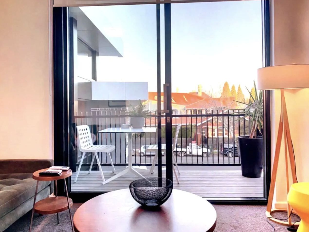 Rental Property - pElwood, Vic 3184
