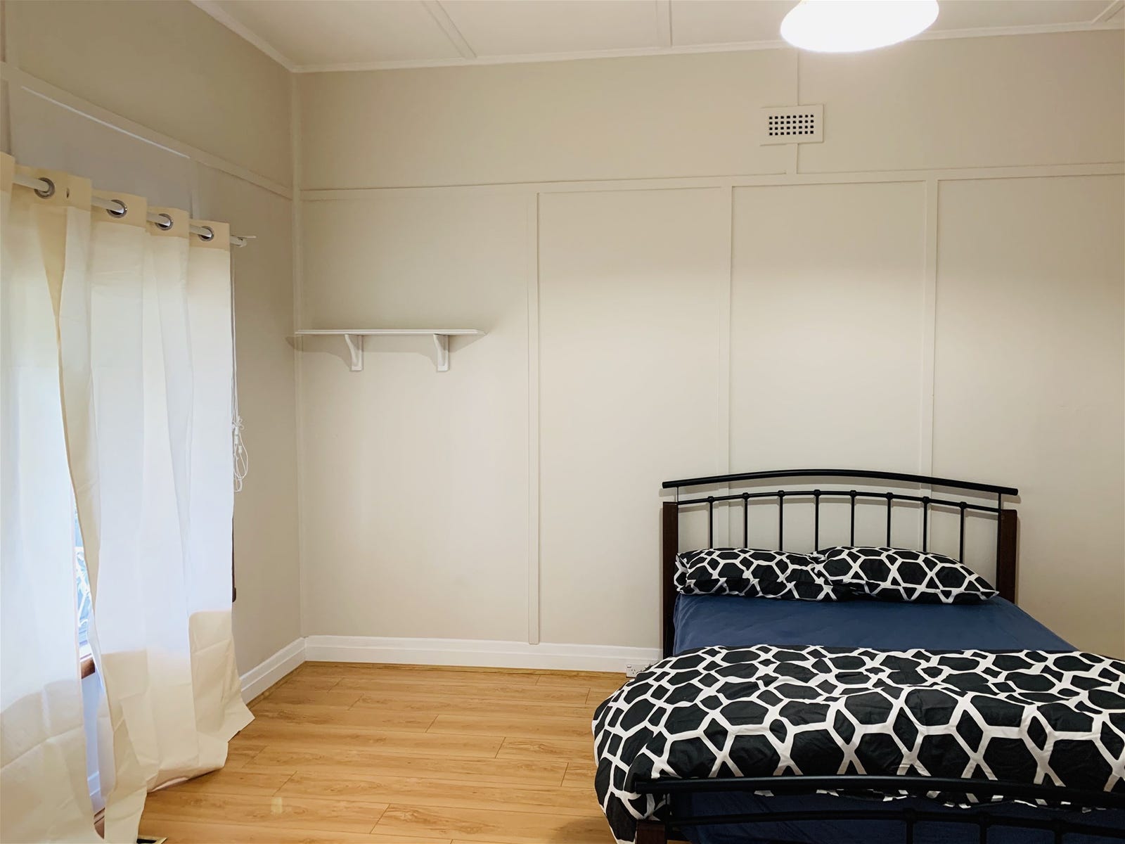 Property for Rent: Eltham, Vic 3095