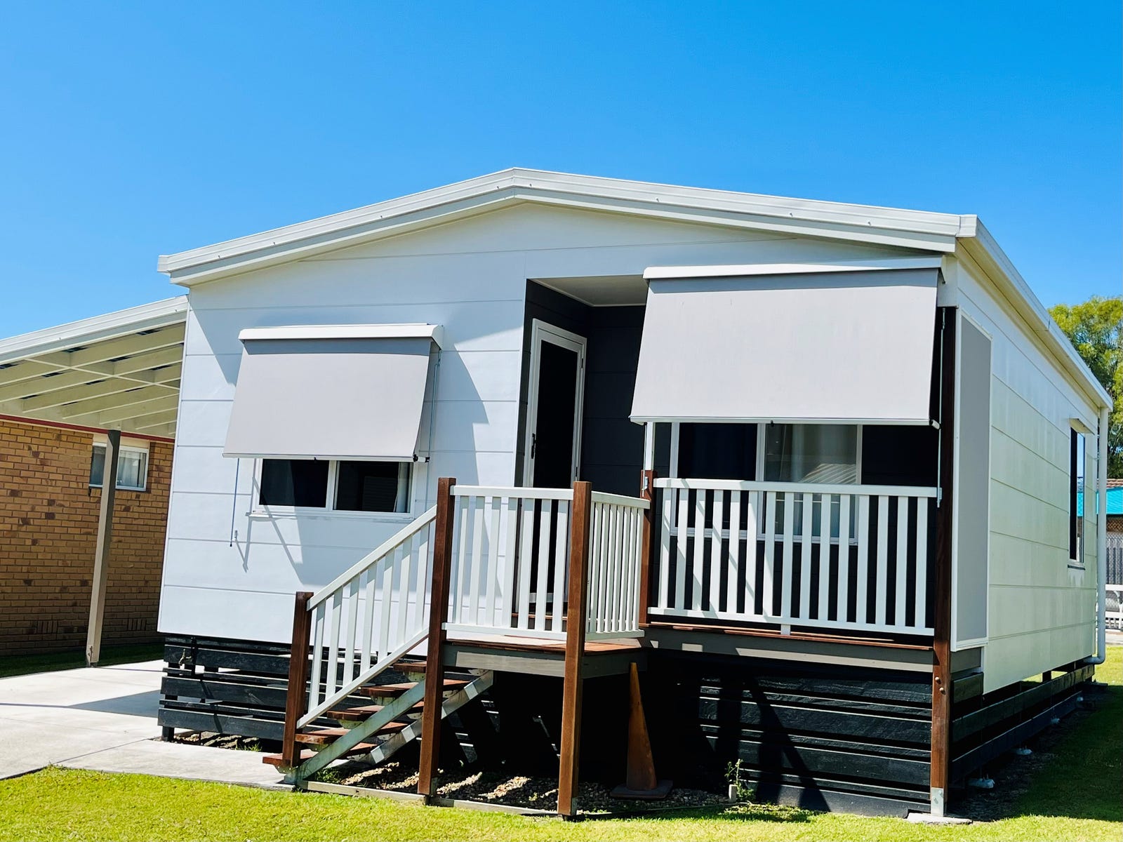 Private Listing - Coombabah, Qld 4216