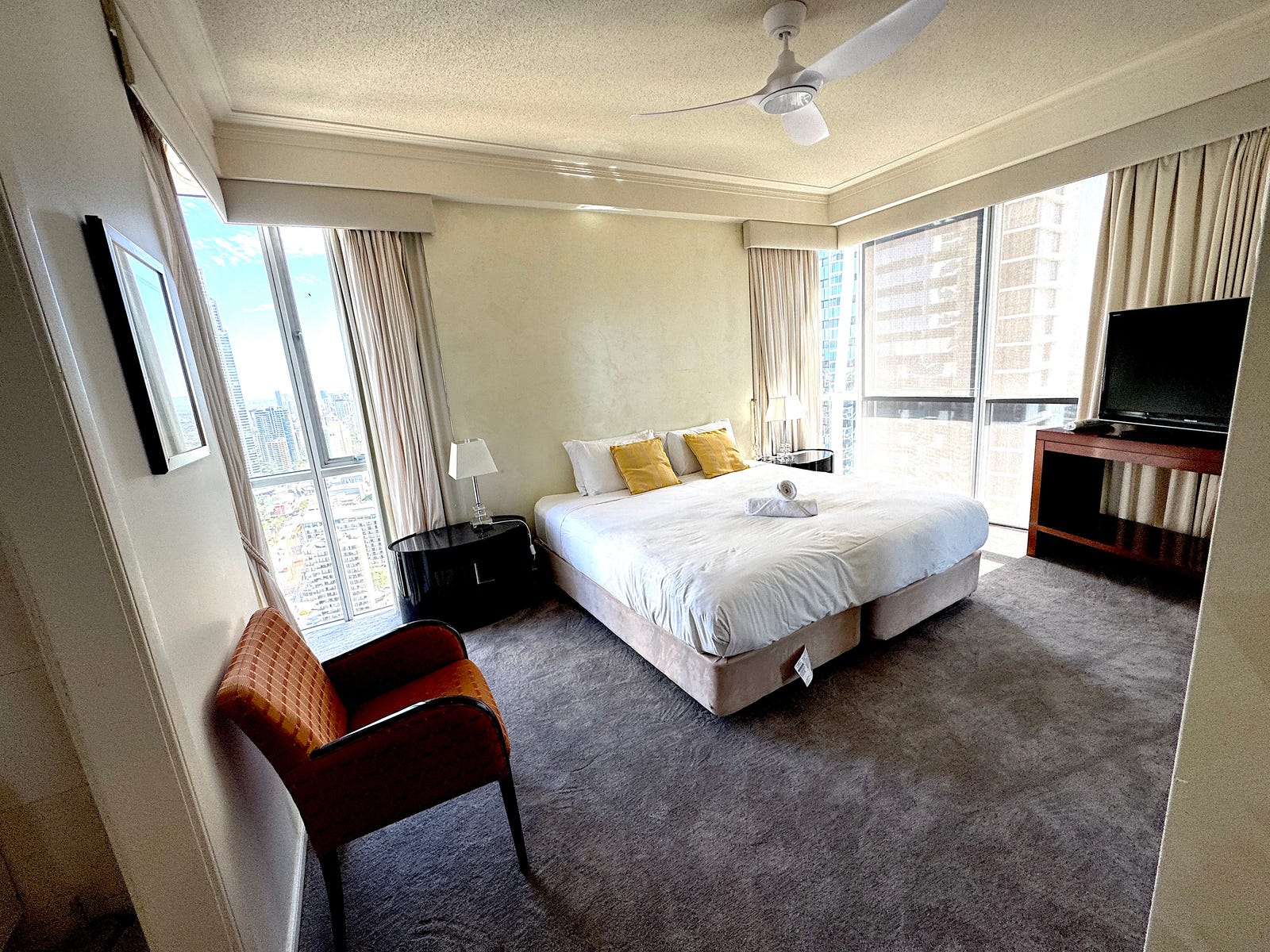 Private Rental in Surfers Paradise, Qld 4217