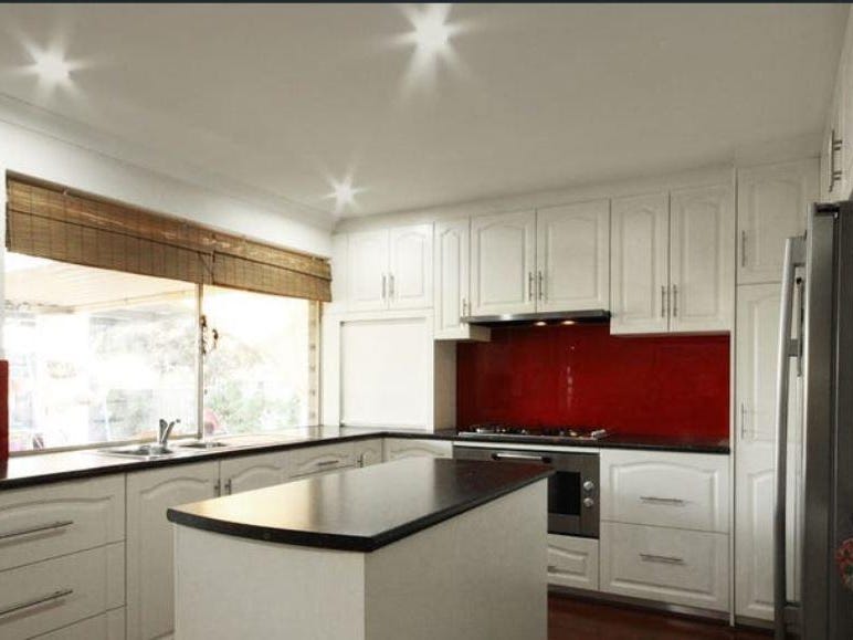 Private Rental in South Lake, WA 6164
