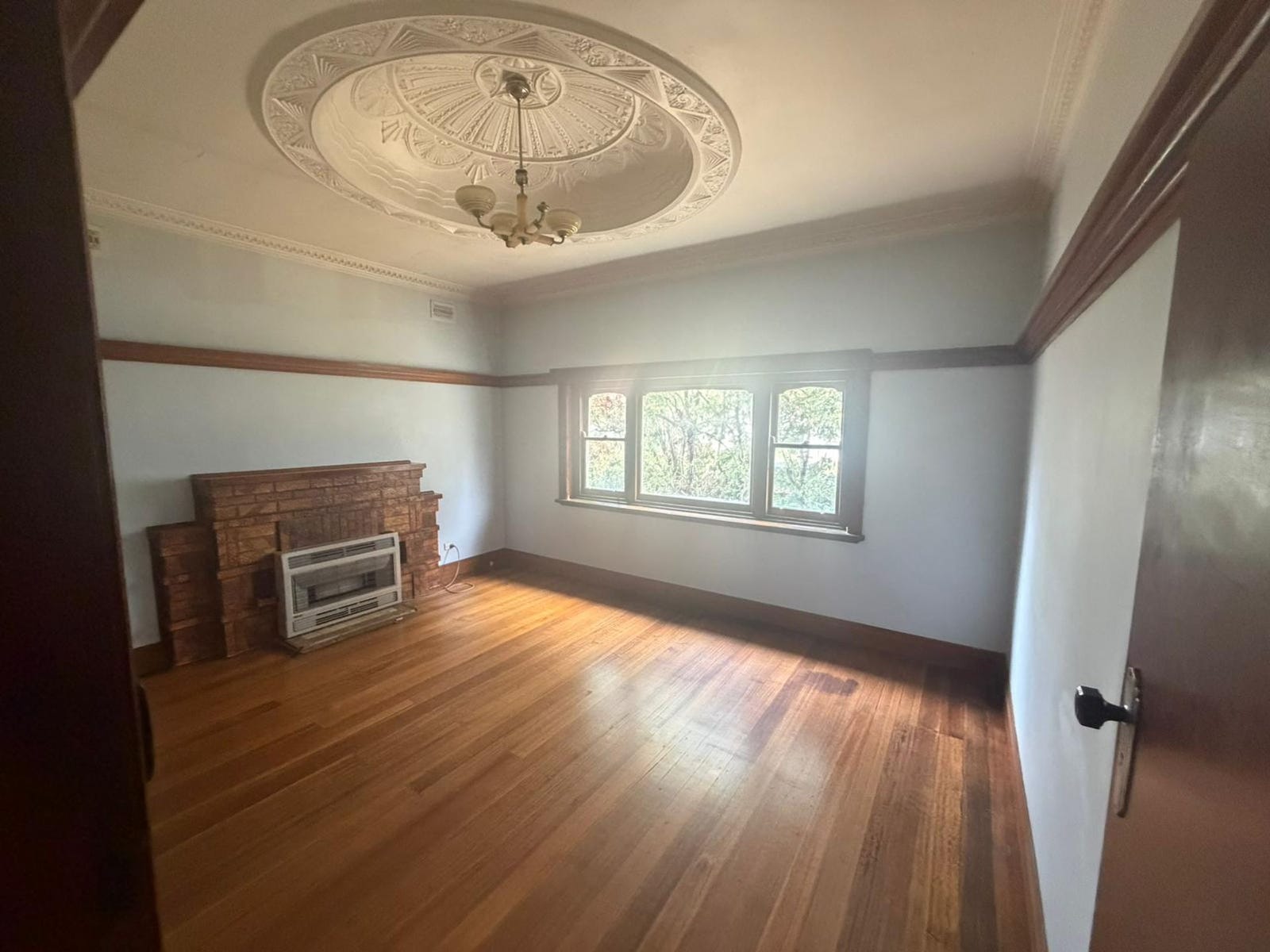 Property for Rent: Preston, Vic 3072