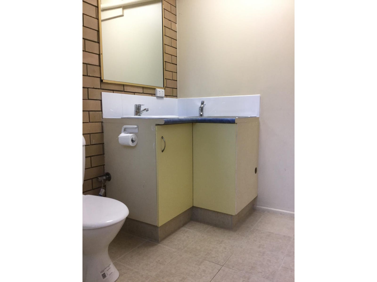 Property for Rent: Redland Bay, Qld 4165