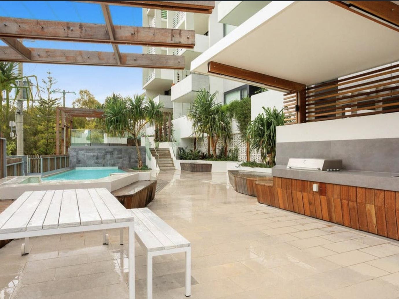Private Rental in Coolangatta, Qld 4225