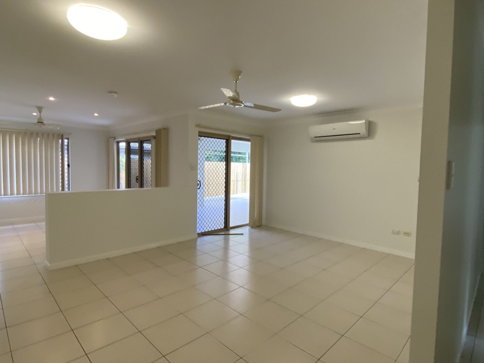 Private Rental in Bentley Park, Qld 4869