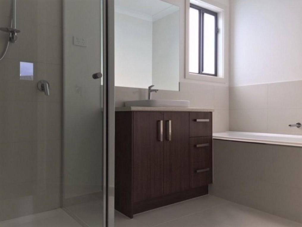 Private Rental in Point Cook, Vic 3030