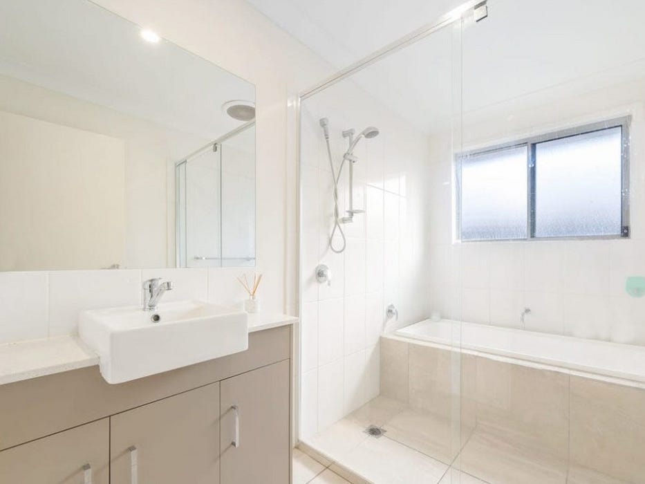Private Rental in Logan Reserve, Qld 4133