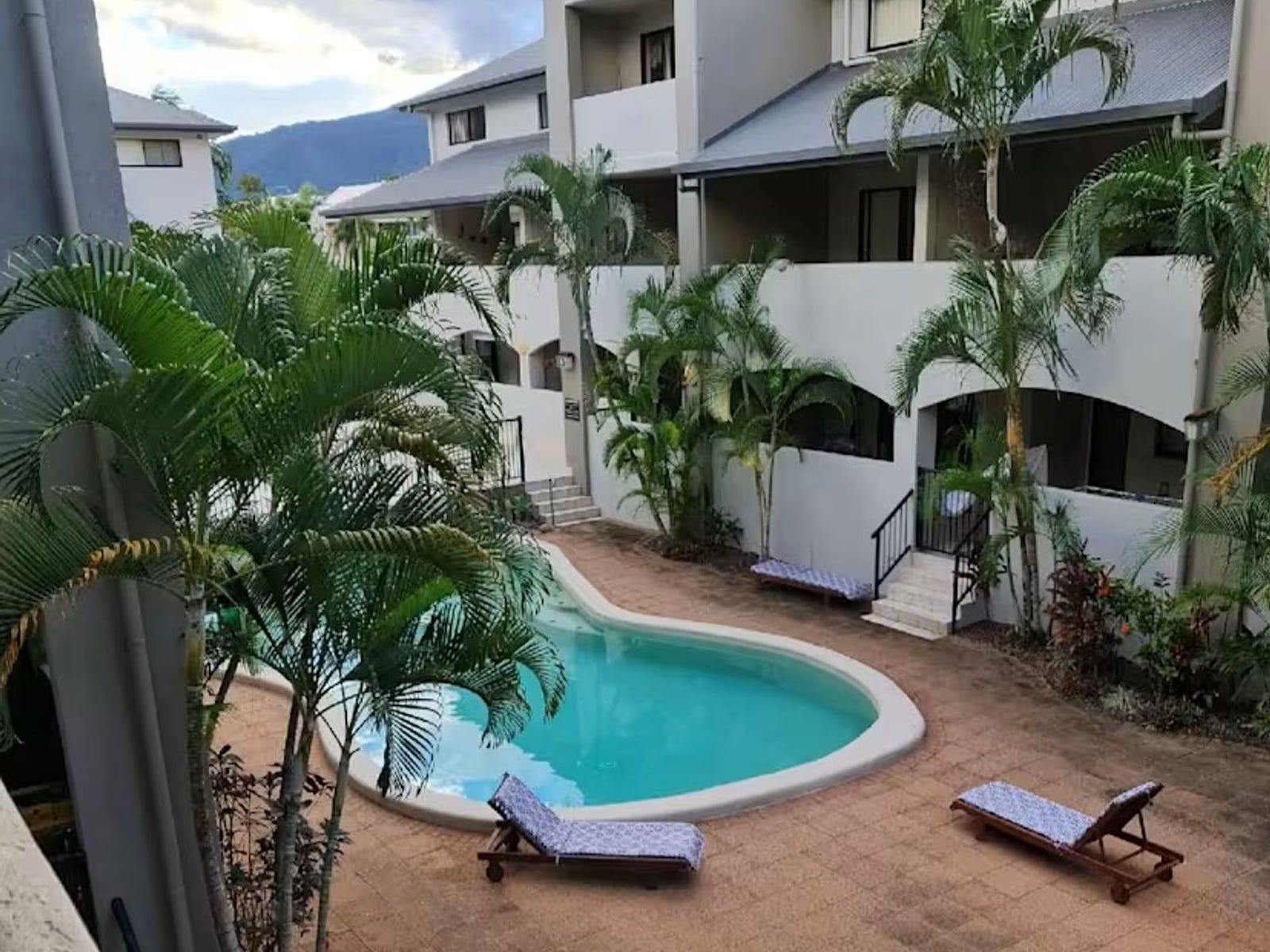 Land for sale - Parramatta Park, Qld 4870