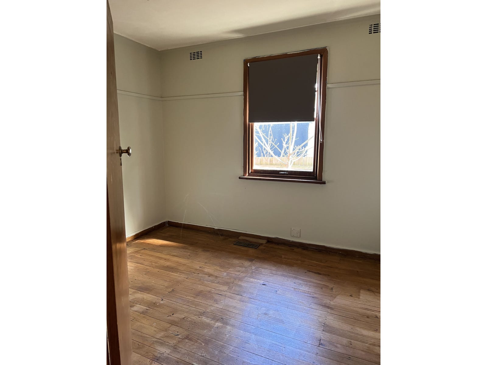 Property for Rent: Hampton East, Vic 3188