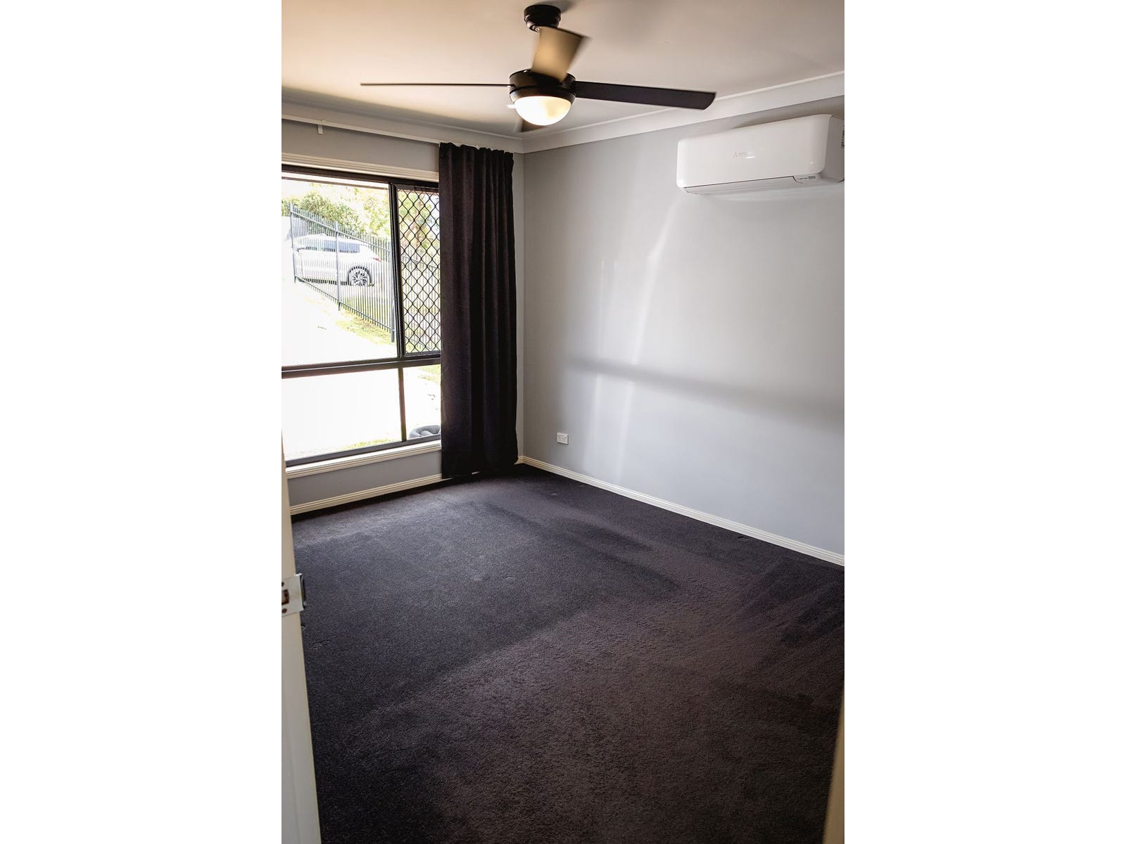 Property for Rent: Pimpama, Qld 4209