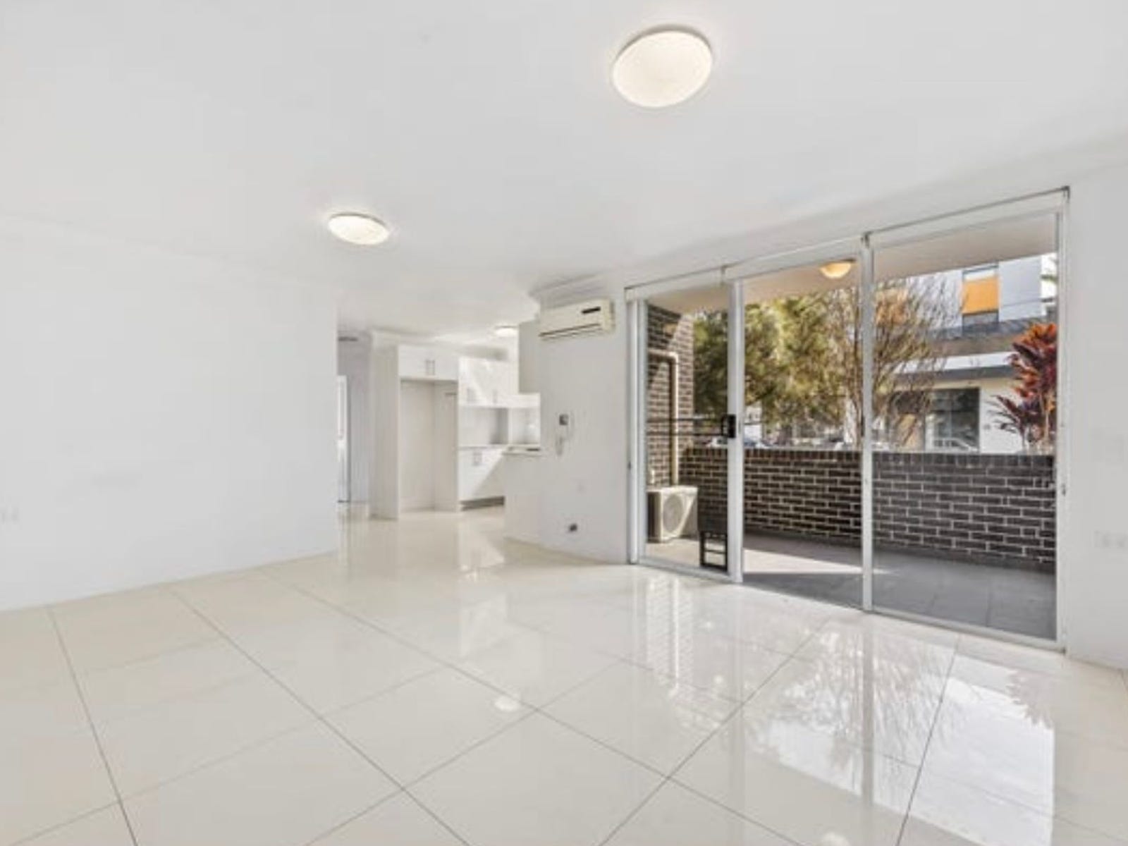Property for Rent: Toongabbie, NSW 2146