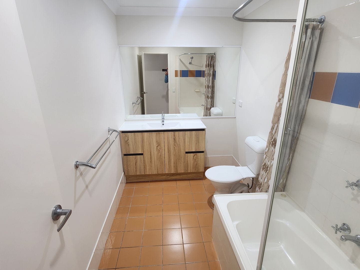 Private Rental in Runaway Bay, Qld 4216