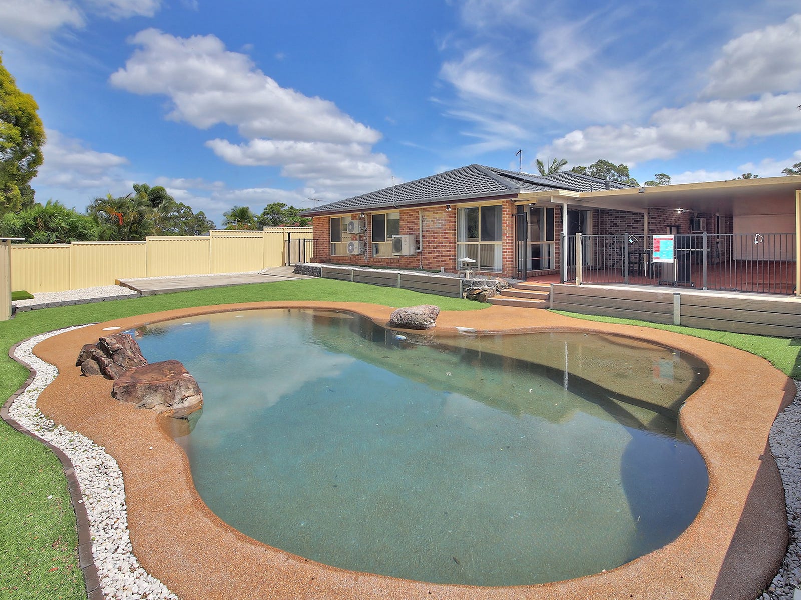 Property for Rent: Parkinson, Qld 4115